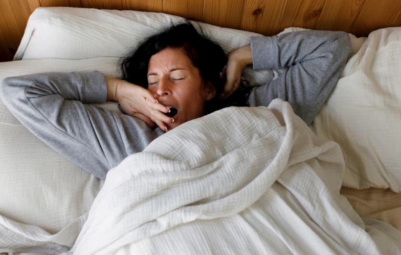 Lay in bed for hours can t sleep medicine