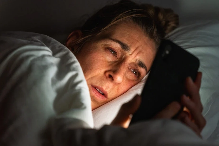 sleep deprivation eye pain